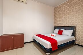 RedDoorz Syariah near Gajayana Stadium Malang