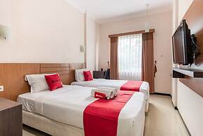 RedDoorz Syariah @ Soekarno Hatta Indah 2