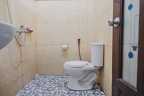 RedDoorz Syariah near Kebun Raya Liwa