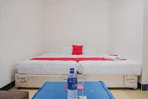 RedDoorz Syariah near Kebun Raya Liwa