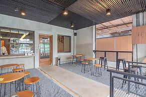 RedDoorz near Alun-Alun Garut