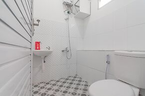 RedDoorz near Alun-Alun Garut