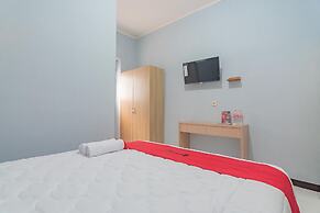 RedDoorz near Alun-Alun Garut