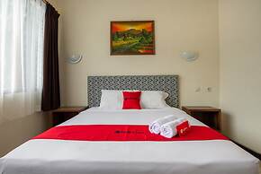 RedDoorz Plus near Balai Kota Batu 2