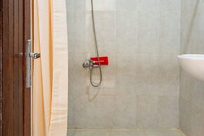 RedDoorz Plus near Balai Kota Batu 2