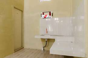 RedDoorz near Bukit Kubu Berastagi