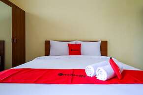 RedDoorz near Graha Saba Buana Solo