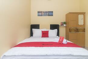 RedDoorz Syariah near Stasiun Madiun