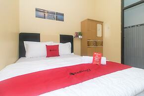 RedDoorz Syariah near Stasiun Madiun