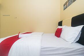 RedDoorz Syariah near Stasiun Madiun