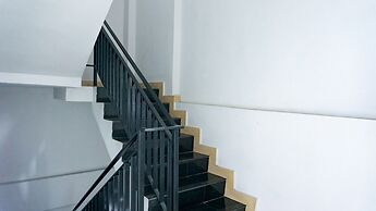 RedDoorz near Pelabuhan Jayapura