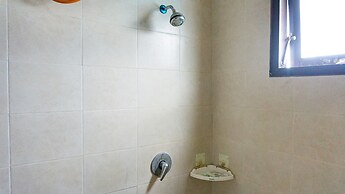 RedDoorz near Pelabuhan Jayapura