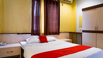 RedDoorz near Pelabuhan Jayapura