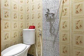 RedDoorz Plus @ Gunungsari Surabaya