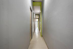 RedDoorz near Tanjung Duren 2