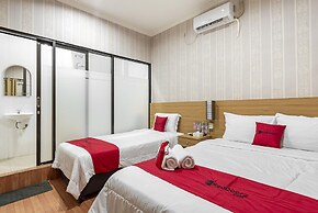 RedDoorz Syariah @ Danau Kerinci Sawojajar