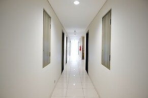 Sans Hotel Puri Indah Jakarta