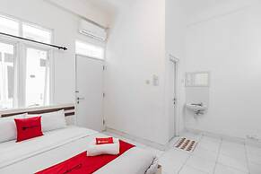 RedDoorz Syariah @ Wisma Arya 2