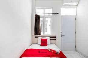 RedDoorz Syariah @ Wisma Arya 2