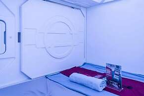 RedDoorz Hostel near Taman Puring