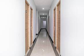 RedDoorz near Lippo Mall Puri