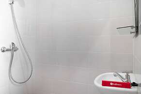 RedDoorz near Lippo Mall Puri