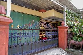 KoolKost Female Syariah near UII Taman Siswa