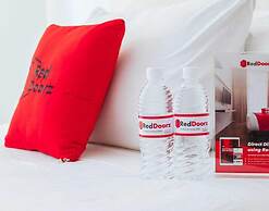 RedDoorz Plus near Camella La Brisa Lapulapu