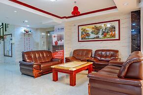 RedDoorz Plus near Camella La Brisa Lapulapu