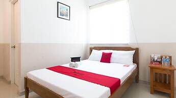 RedDoorz Plus @ Santa Catalina Metro Vigan