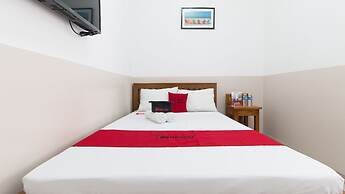 RedDoorz Plus @ Santa Catalina Metro Vigan