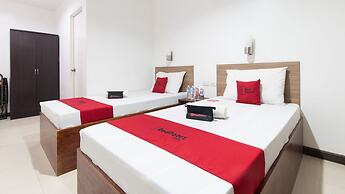 RedDoorz Plus near Vigan City Commercial Center