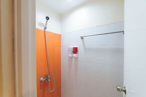 RedDoorz Plus @ E Rodriguez Corner Banawe