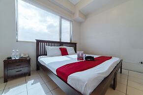 RedDoorz Plus @ E Rodriguez Corner Banawe