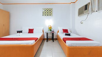 RedDoorz near East Avenue Medical Center