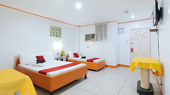 RedDoorz near East Avenue Medical Center