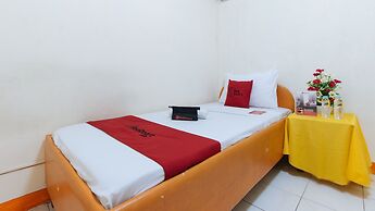 RedDoorz near East Avenue Medical Center