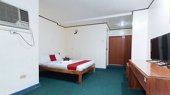 RedDoorz near East Avenue Medical Center