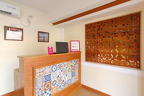 RedDoorz Plus near Johnson and Johnson Paranaque