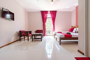 RedDoorz Plus @ West Nautical Road Puerto Galera