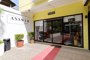 RedDoorz Plus @ West Nautical Road Puerto Galera