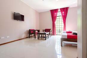 RedDoorz Plus @ West Nautical Road Puerto Galera