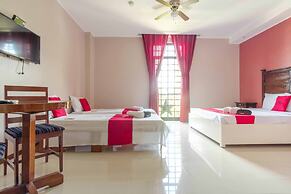 RedDoorz Plus @ West Nautical Road Puerto Galera