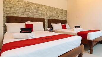 RedDoorz Plus @ Melsol Metro Vigan