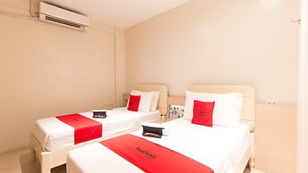 RedDoorz @ General Segundo Avenue Laoag