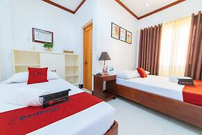 RedDoorz Premium near Museo De Baler