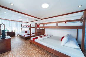 RedDoorz Premium near Museo De Baler