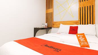 RedDoorz near Quiapo Church Manila