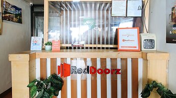 RedDoorz near OWWA Pasay