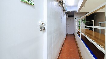 RedDoorz near OWWA Pasay